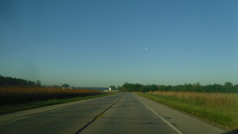 The Midwest of the Mind by Lynn Gilbert